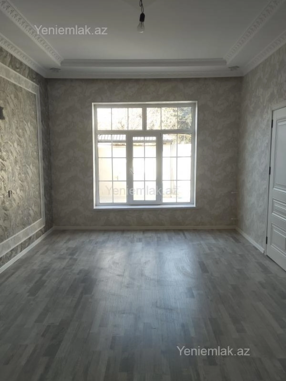 Satılır 5 otaqlı həyət evi 160 m²