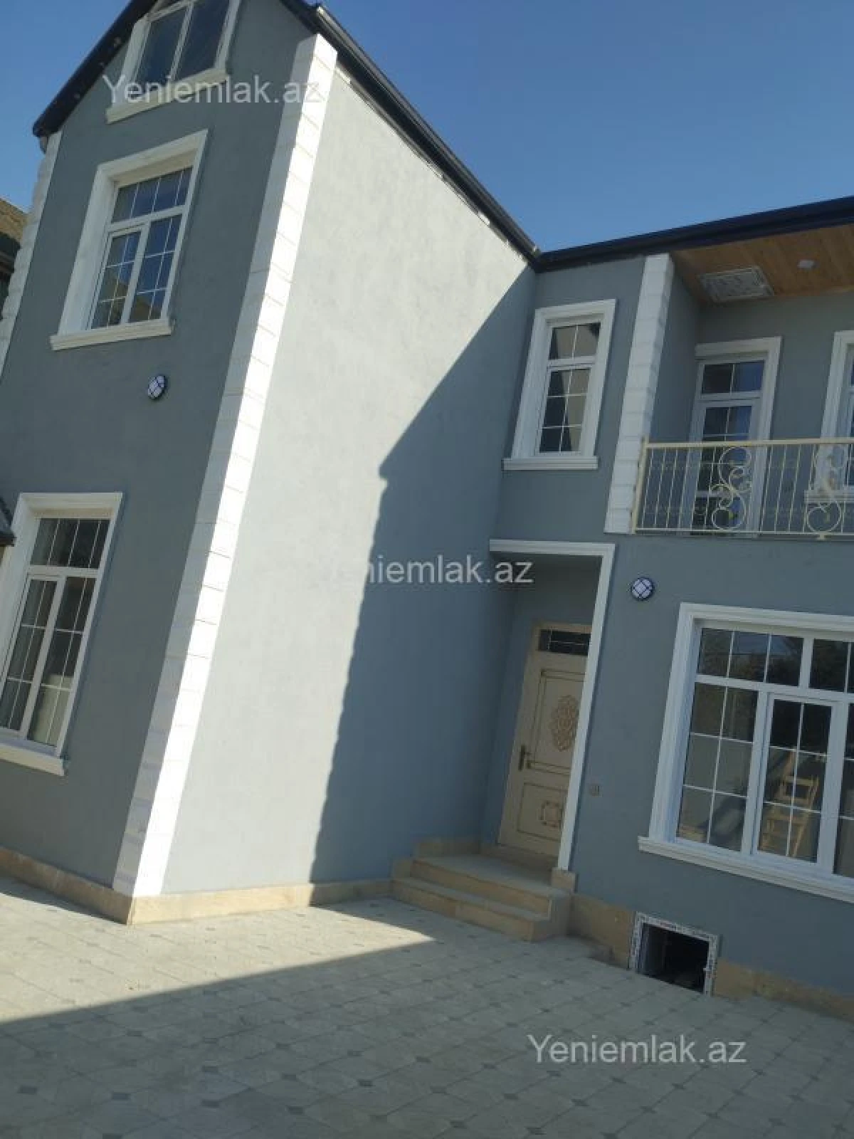 Satılır 5 otaqlı həyət evi 160 m²