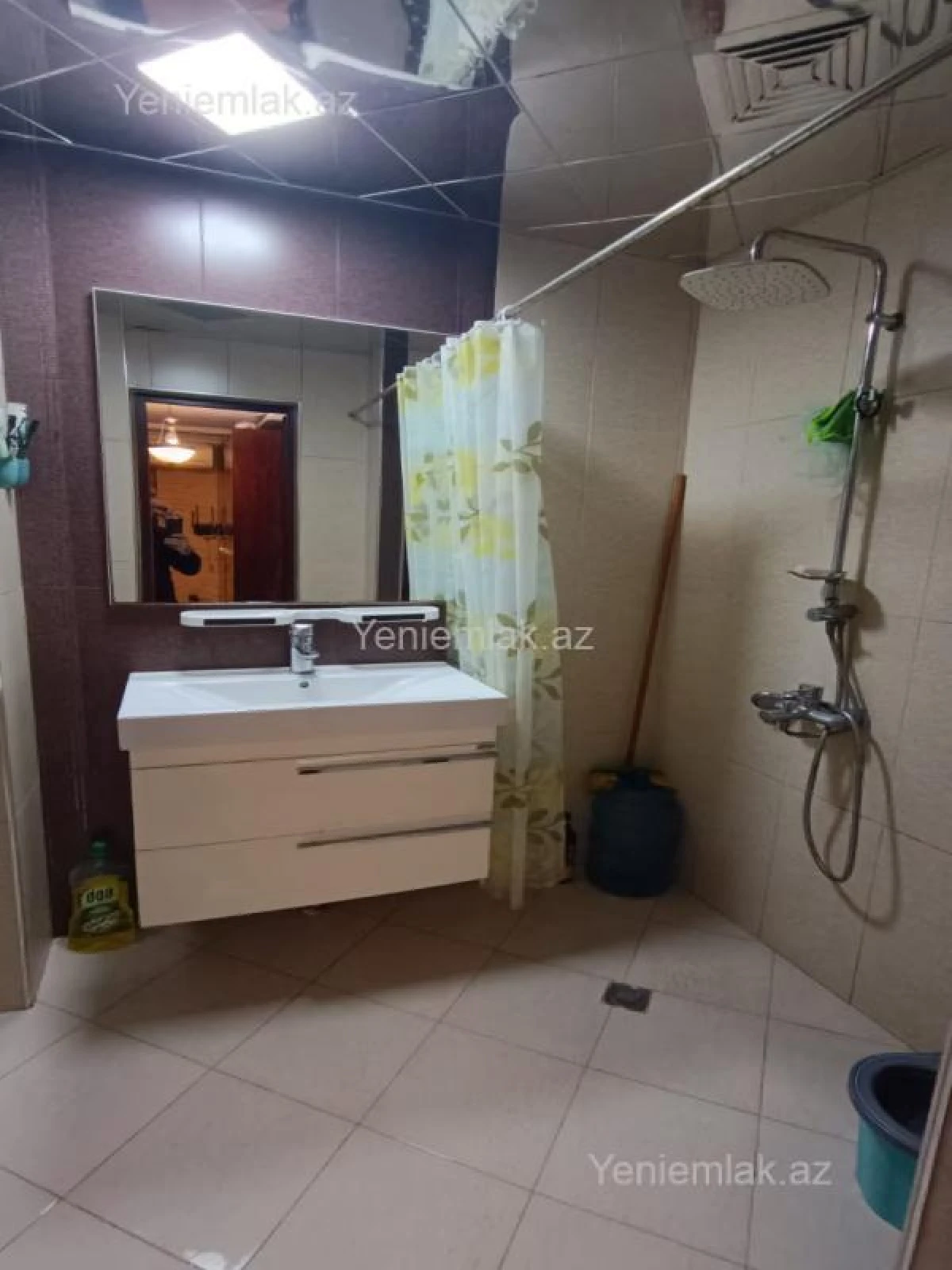 Satılır 4 otaqlı köhnə tikili 95 m²