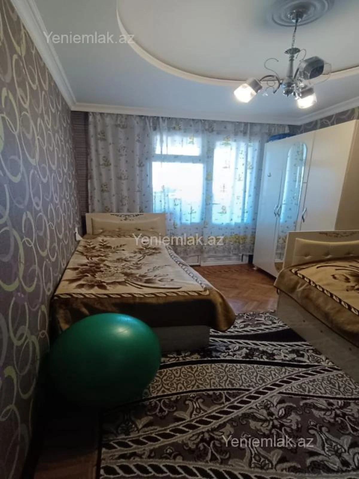 Satılır 4 otaqlı köhnə tikili 95 m²