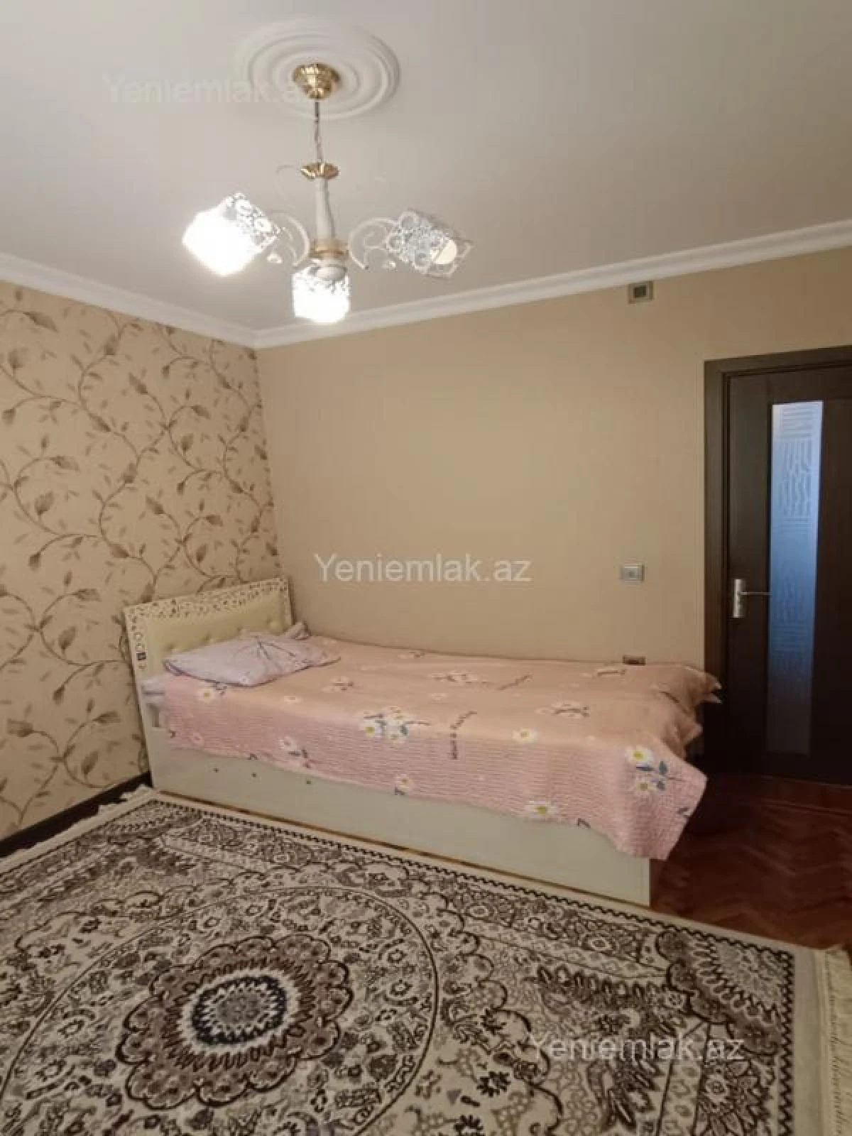 Satılır 4 otaqlı köhnə tikili 95 m²