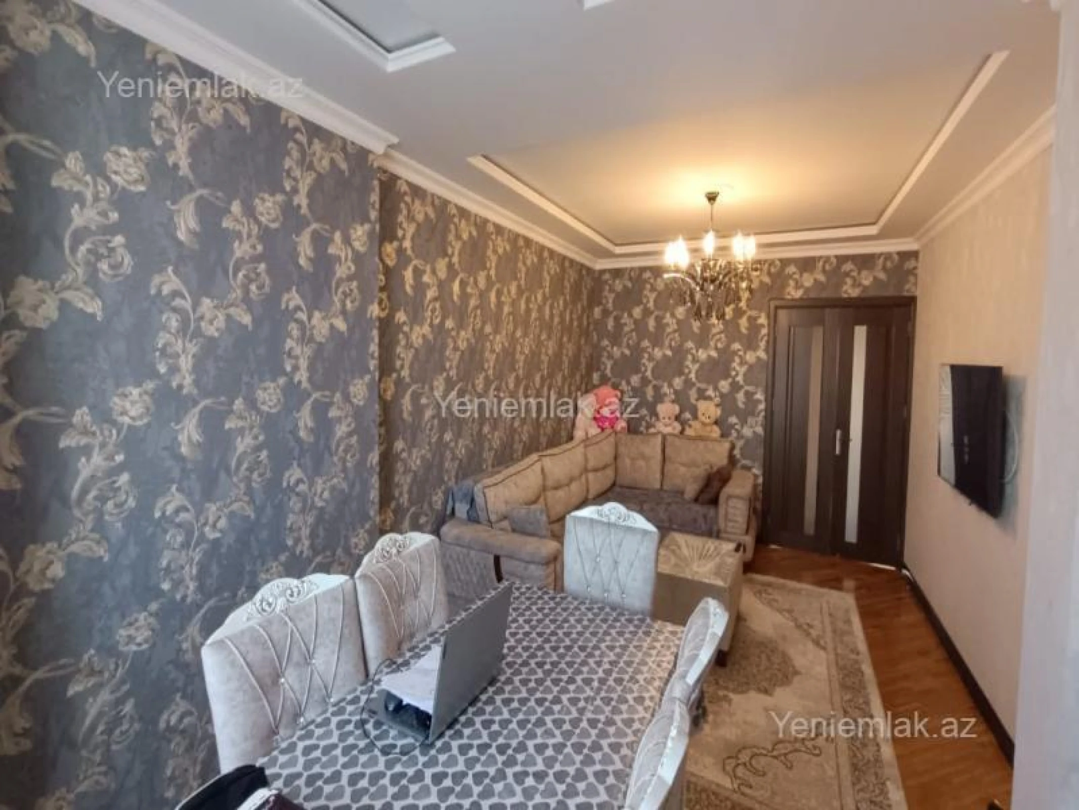 Satılır 4 otaqlı köhnə tikili 95 m²
