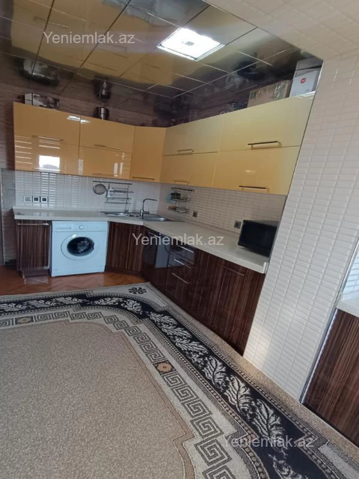 Satılır 4 otaqlı köhnə tikili 95 m²
