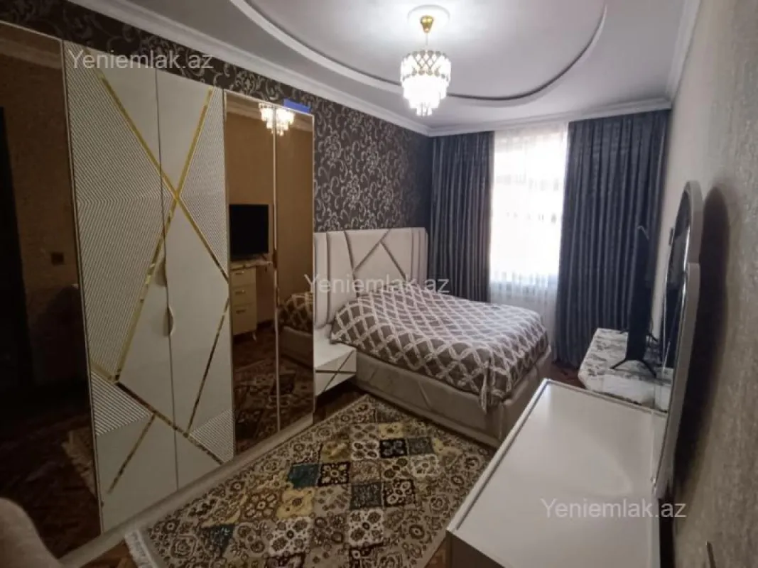 Satılır 4 otaqlı köhnə tikili 95 m²
