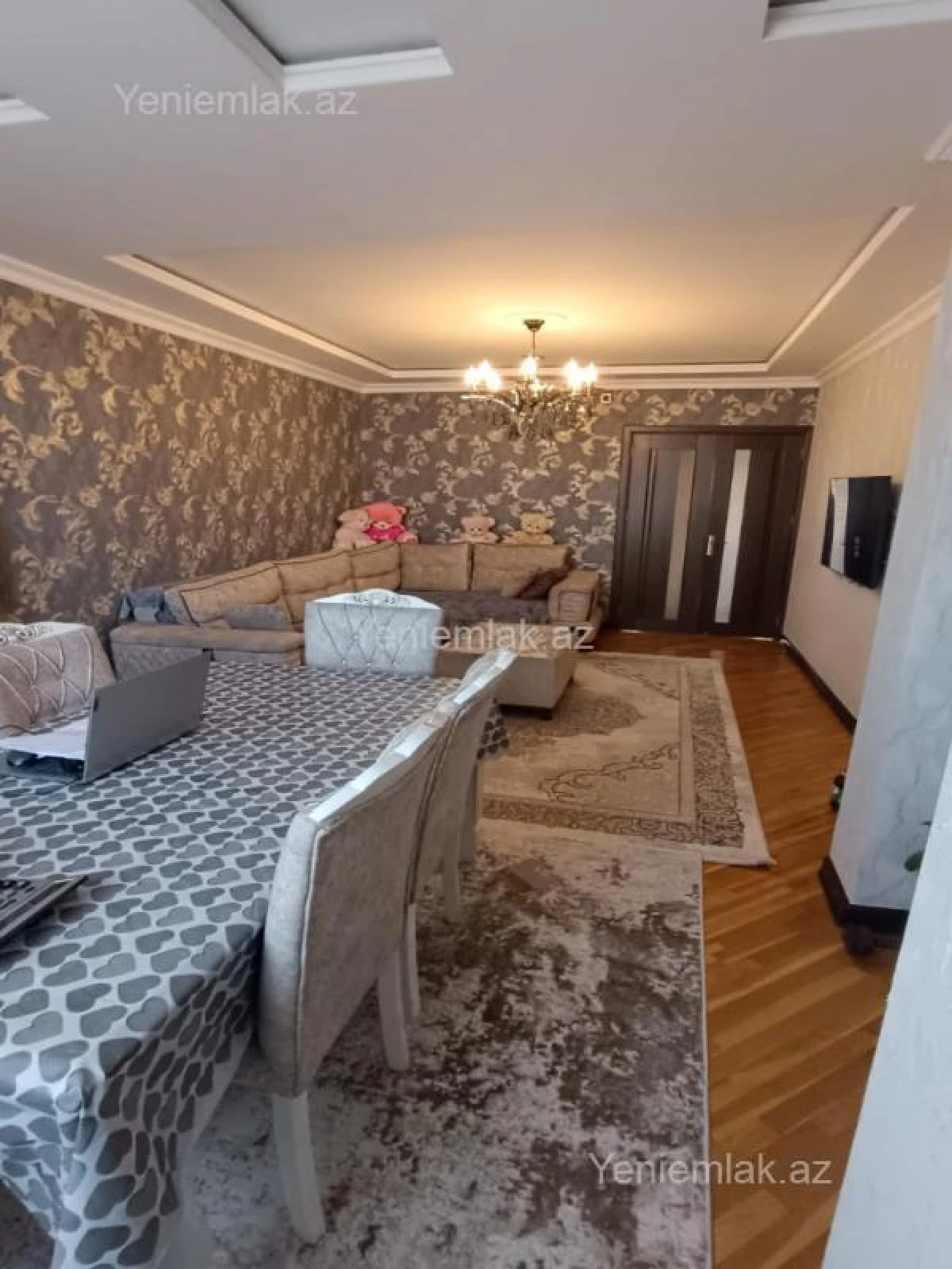 Satılır 4 otaqlı köhnə tikili 95 m²