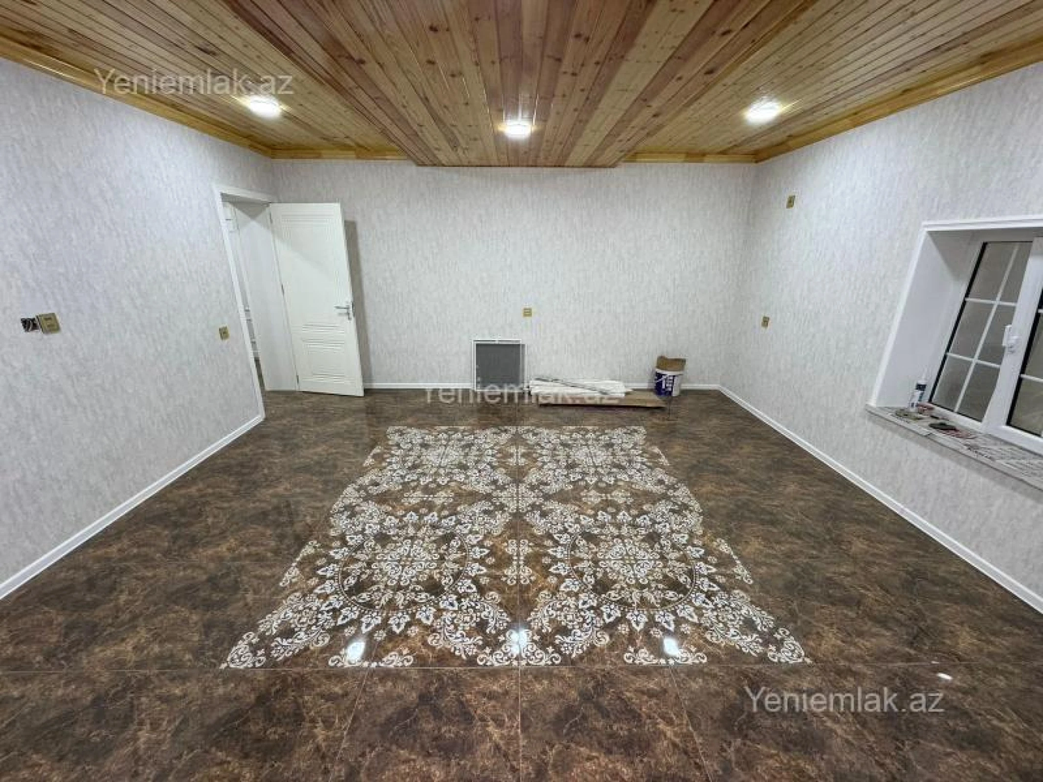 Satılır 6 otaqlı həyət evi 200 m²