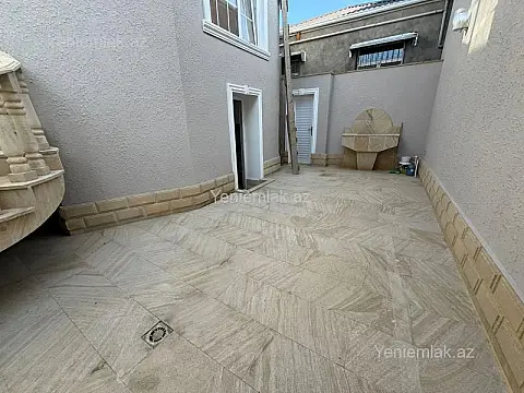 Satılır 6 otaqlı həyət evi 200 m²