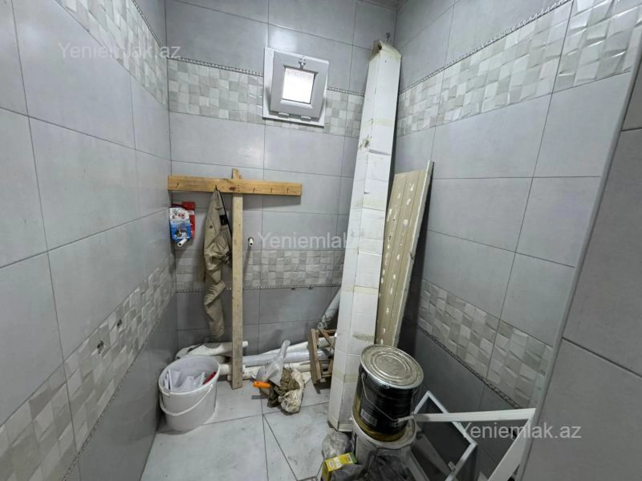 Satılır 6 otaqlı həyət evi 200 m²
