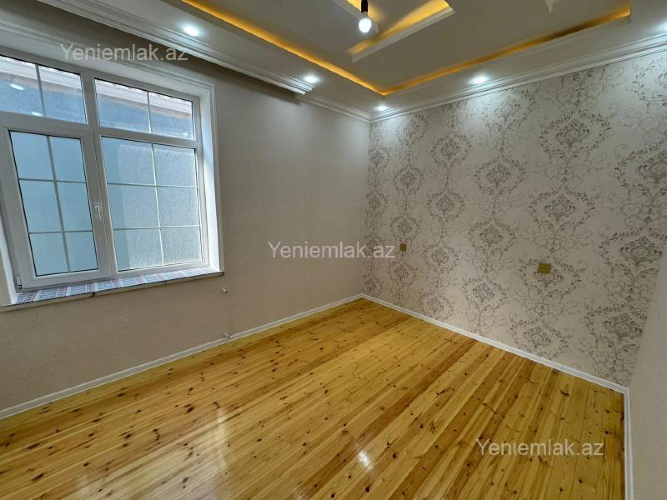 Satılır 6 otaqlı həyət evi 200 m²