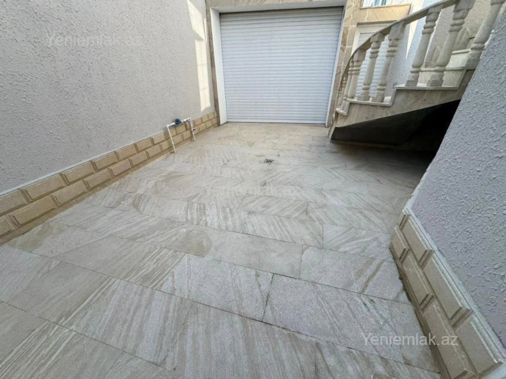 Satılır 6 otaqlı həyət evi 200 m²