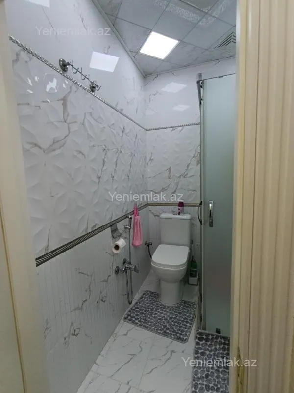 Satılır 5 otaqlı köhnə tikili 120 m²