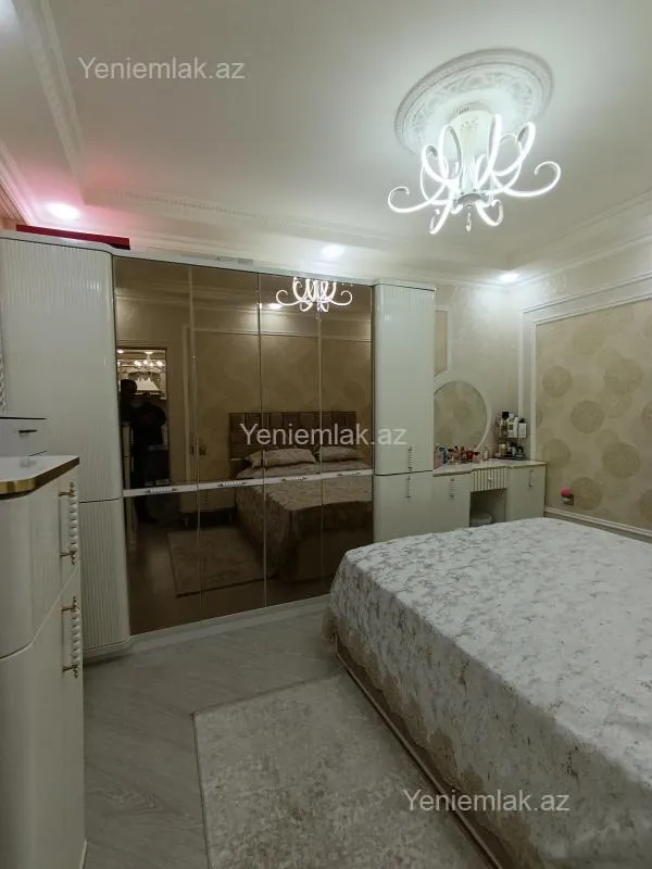 Satılır 5 otaqlı köhnə tikili 120 m²