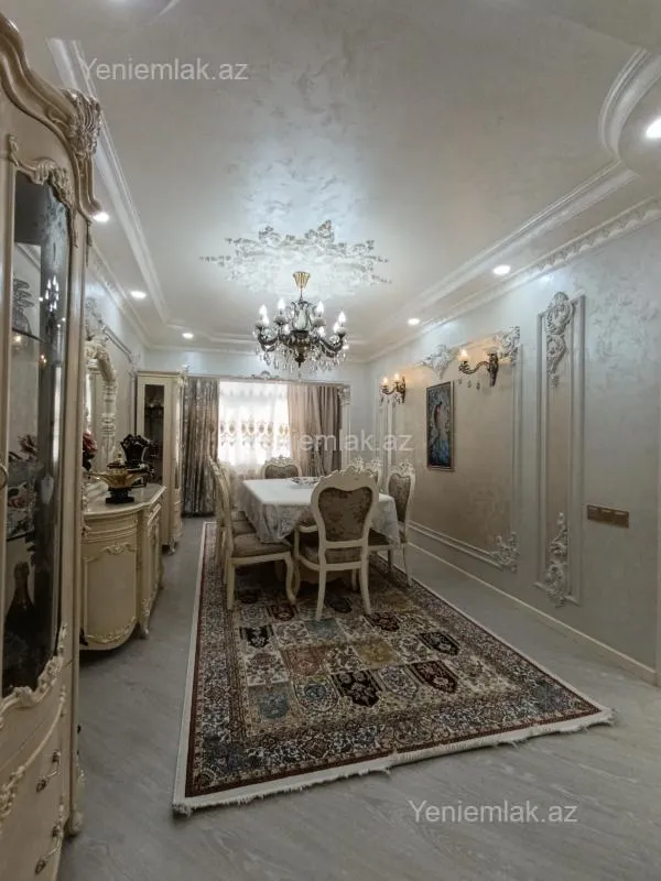Satılır 5 otaqlı köhnə tikili 120 m²