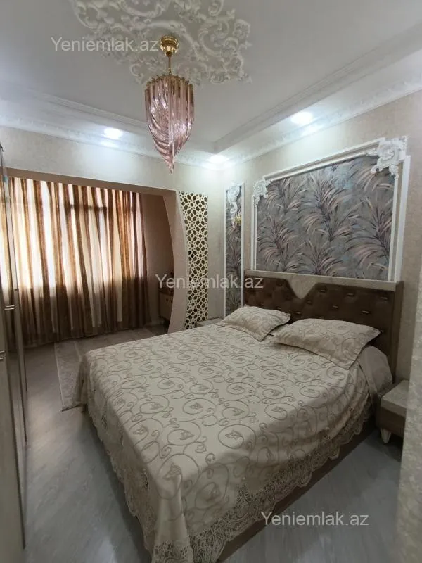 Satılır 5 otaqlı köhnə tikili 120 m²