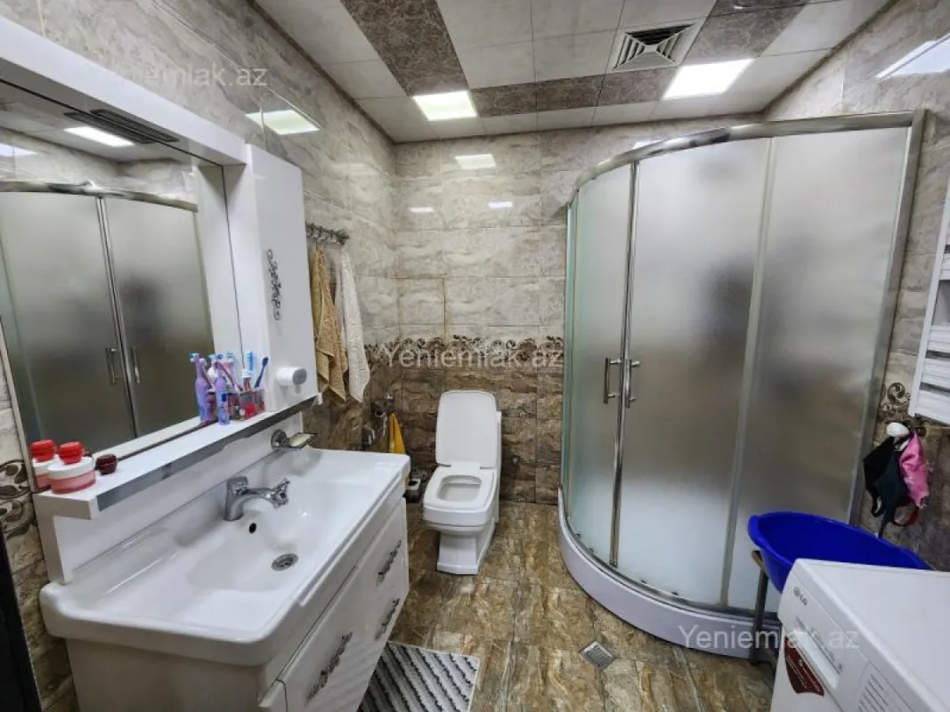 Satılır 2 otaqlı yeni tikili 70 m²