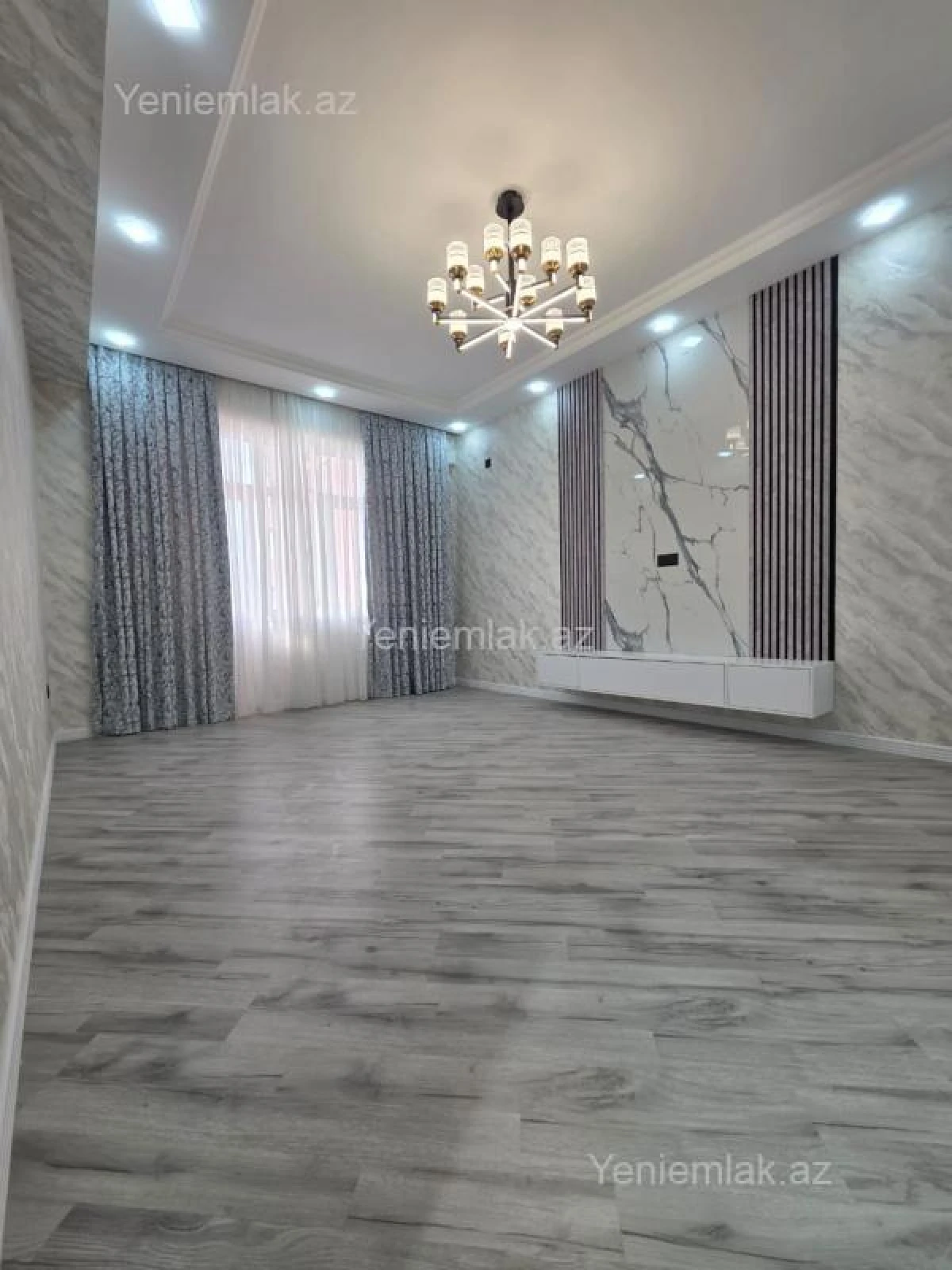Satılır 3 otaqlı yeni tikili 95 m²