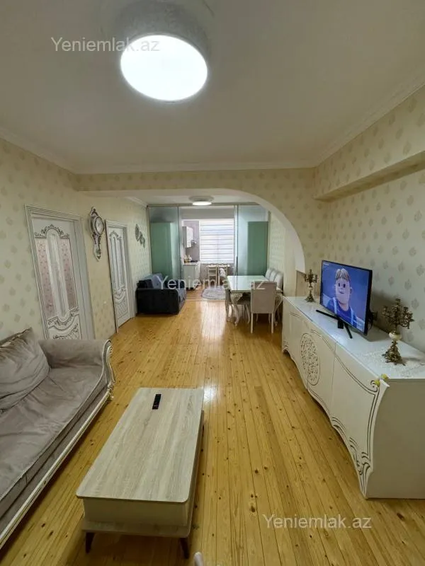 Satılır 3 otaqlı yeni tikili 73 m²