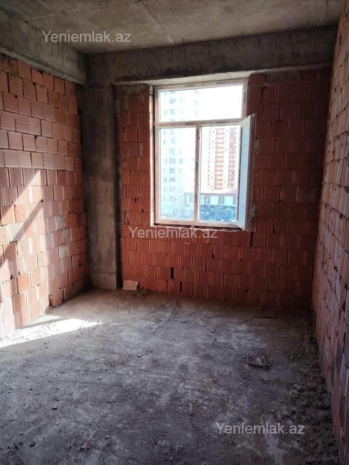 Satılır 3 otaqlı yeni tikili 74.2 m²