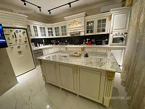 Satılır 5 otaqlı yeni tikili 226 m²