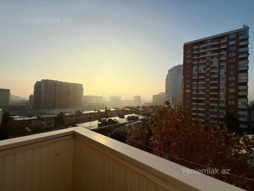 Satılır 3 otaqlı köhnə tikili 70 m²