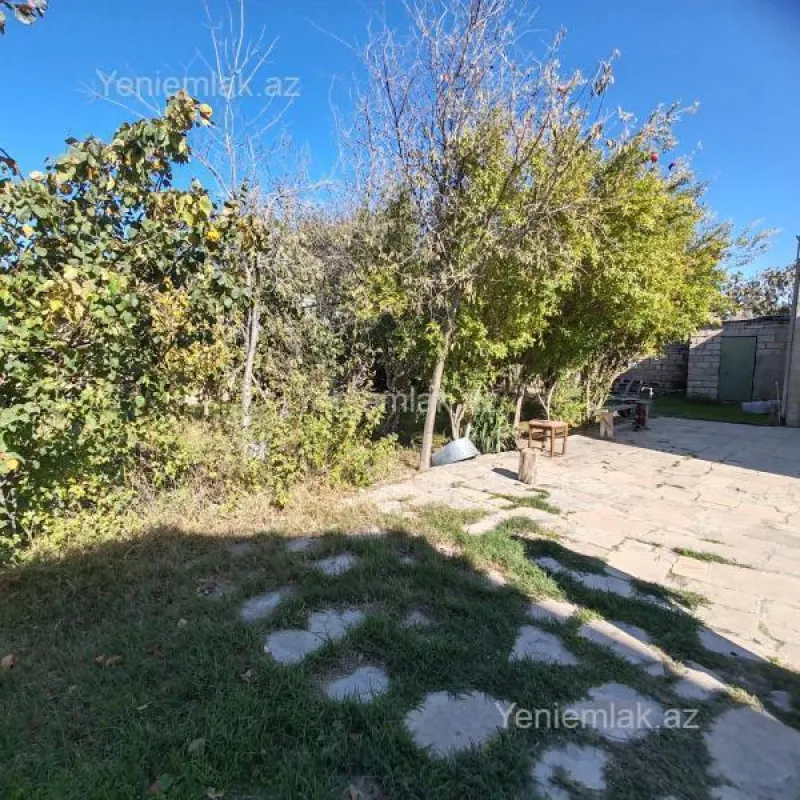 Satılır 4 otaqlı həyət evi 130 m²