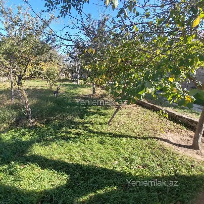 Satılır 4 otaqlı həyət evi 130 m²