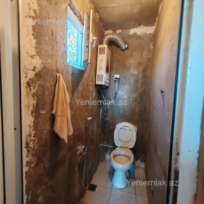 Satılır 4 otaqlı həyət evi 130 m²