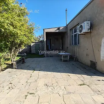 Satılır 4 otaqlı həyət evi 130 m²