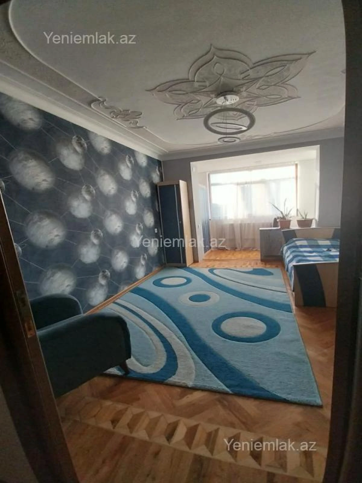 Satılır 4 otaqlı köhnə tikili 92 m²