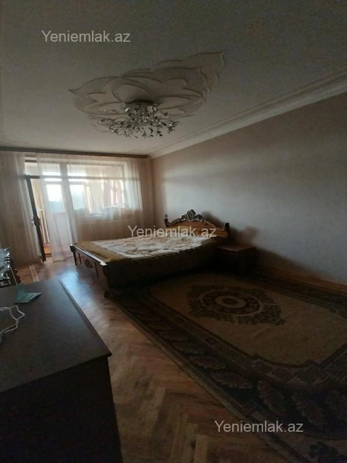 Satılır 4 otaqlı köhnə tikili 92 m²
