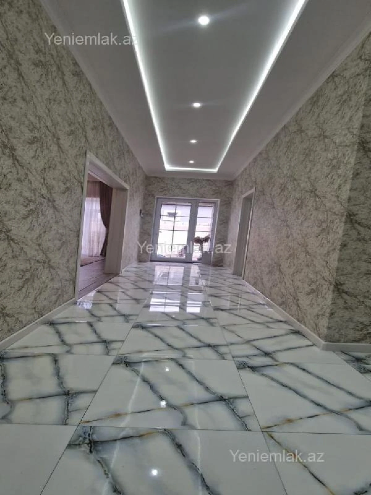 Satılır 3 otaqlı həyət evi 145 m²
