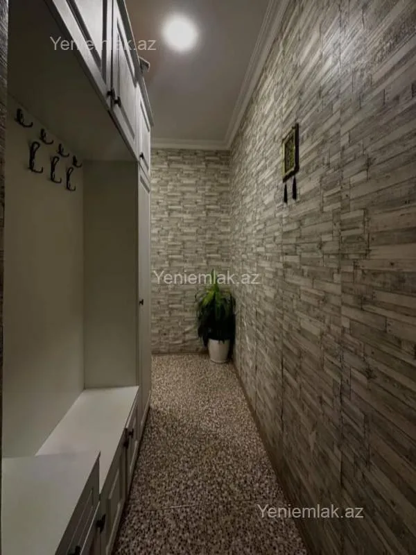 Satılır 3 otaqlı yeni tikili 75 m²