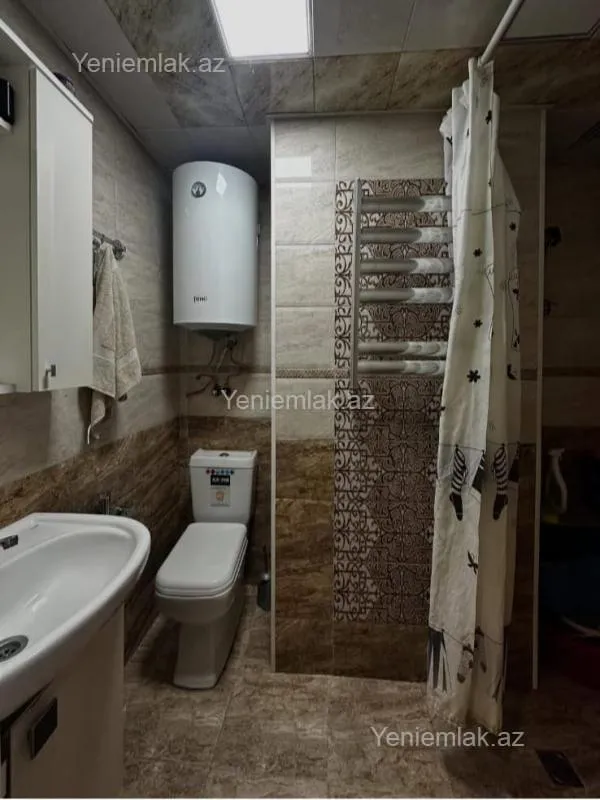 Satılır 3 otaqlı yeni tikili 75 m²