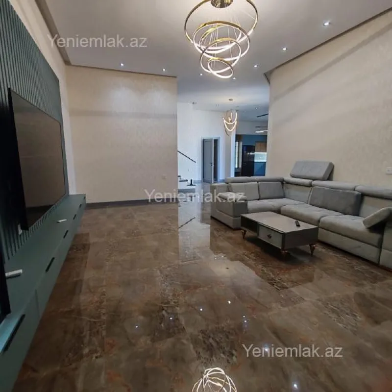 Satılır 5 otaqlı həyət evi 250 m²