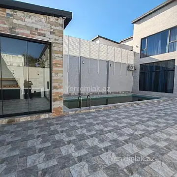 Satılır 5 otaqlı həyət evi 250 m²