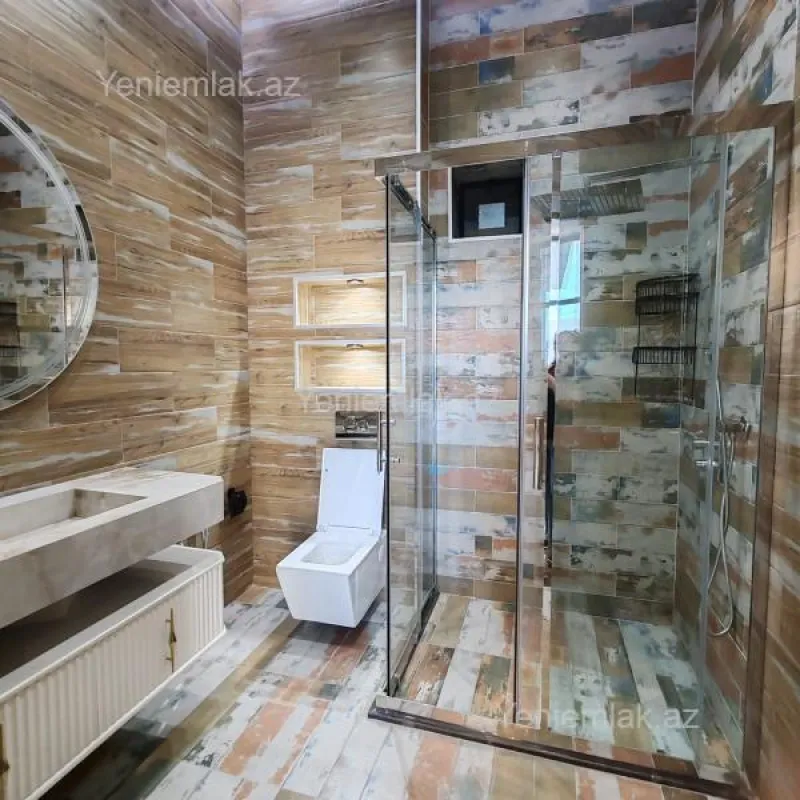 Satılır 5 otaqlı həyət evi 250 m²