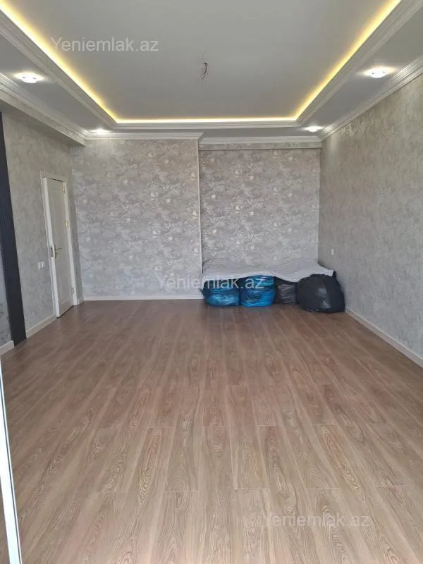 Satılır 2 otaqlı yeni tikili 61 m²