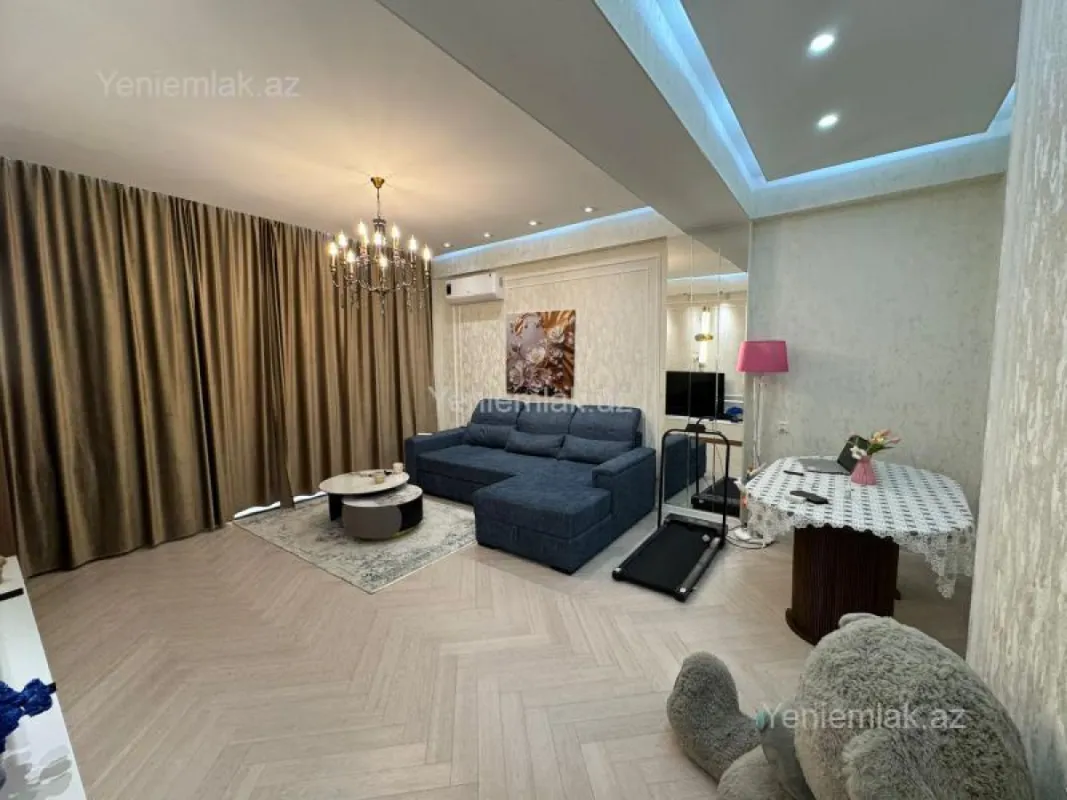 Satılır 3 otaqlı yeni tikili 105 m²