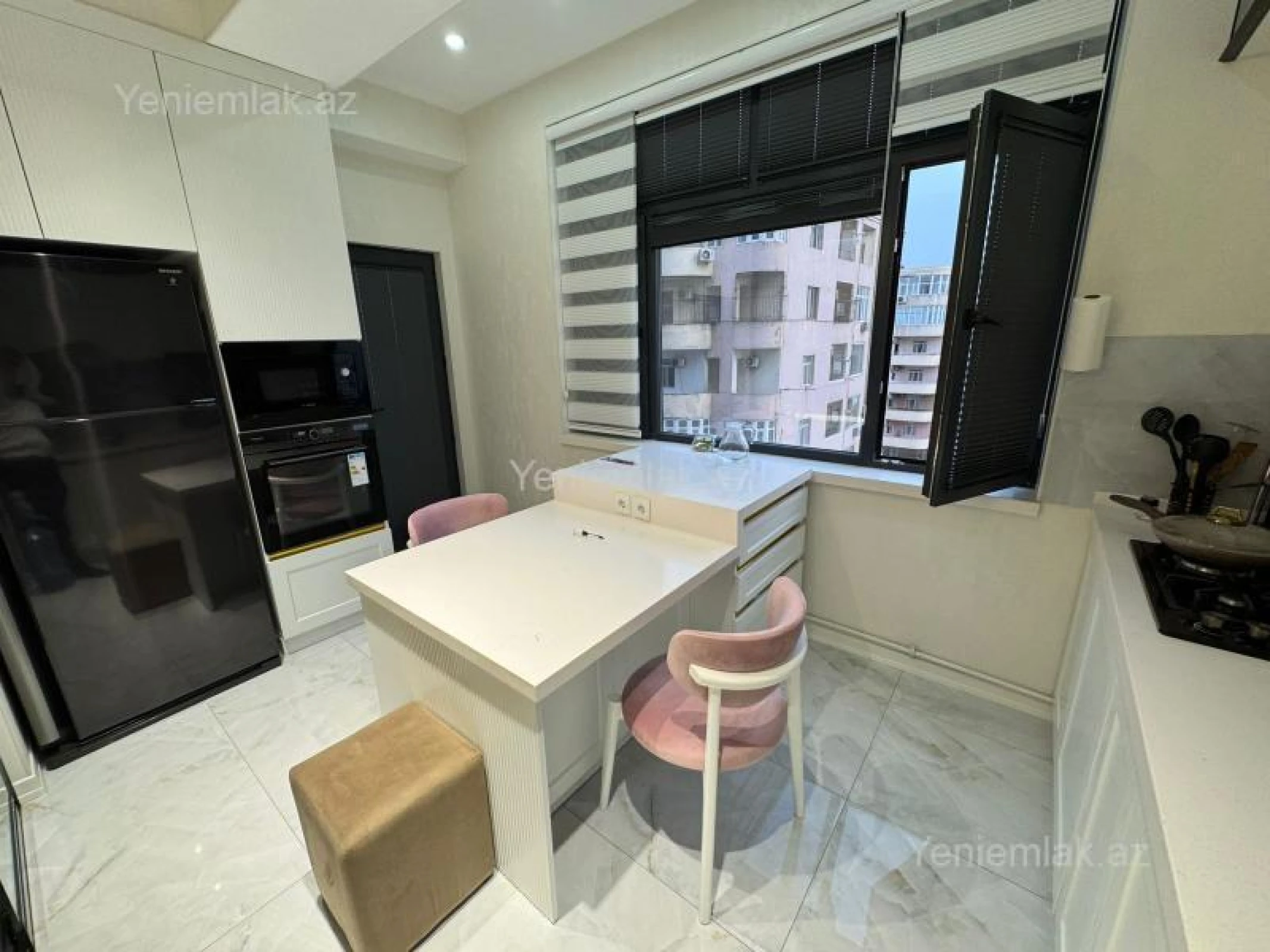 Satılır 3 otaqlı yeni tikili 105 m²