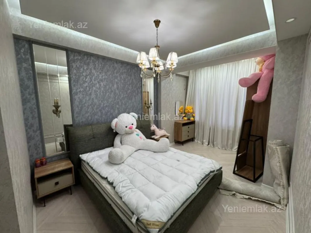 Satılır 3 otaqlı yeni tikili 105 m²