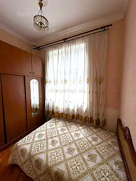 Satılır 2 otaqlı köhnə tikili 55 m²