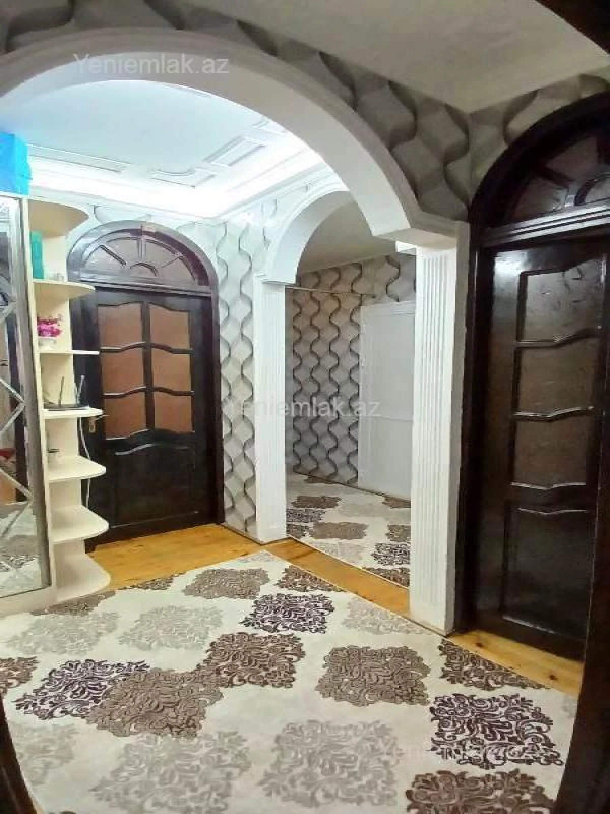 Satılır 3 otaqlı köhnə tikili 75 m²