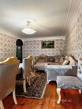 Satılır 3 otaqlı köhnə tikili 75 m²