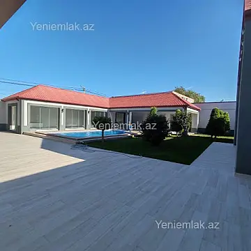 Satılır 5 otaqlı həyət evi 300 m²