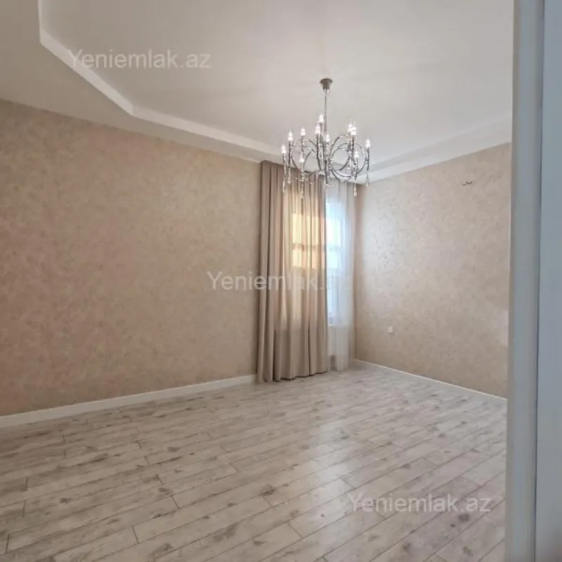 Satılır 5 otaqlı həyət evi 300 m²