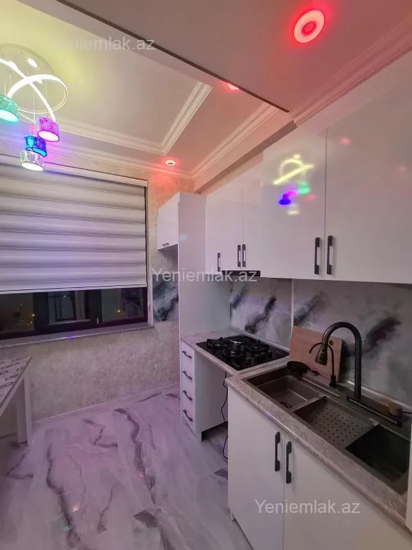 Satılır 2 otaqlı yeni tikili 61 m²