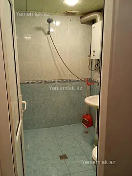 Satılır 2 otaqlı köhnə tikili 47 m²