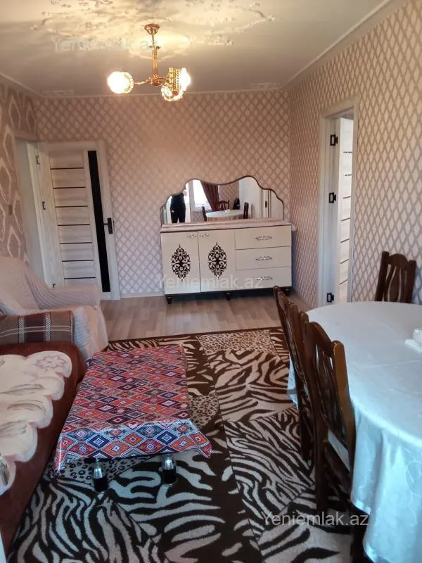 Satılır 2 otaqlı köhnə tikili 47 m²