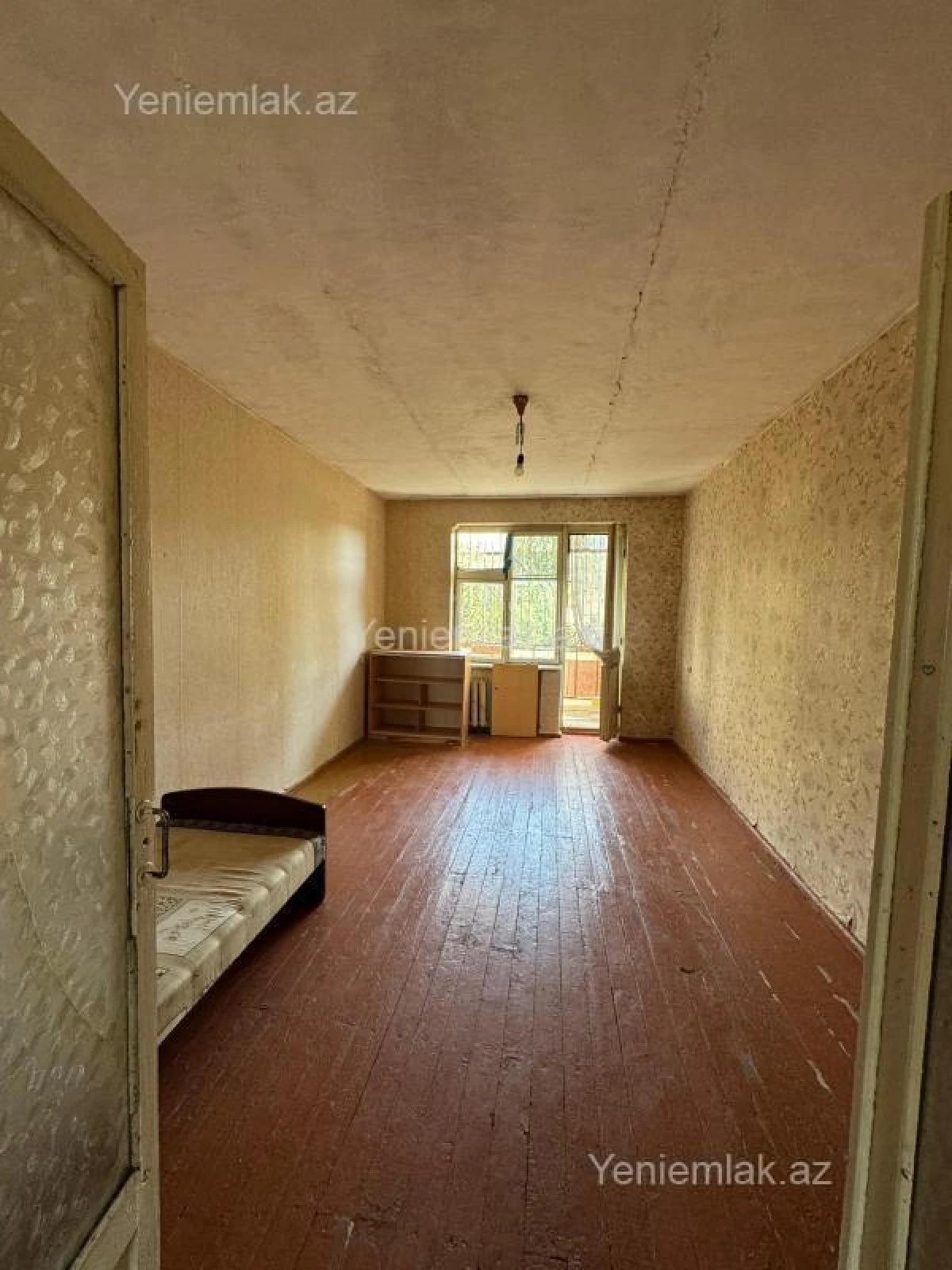 Satılır 3 otaqlı köhnə tikili 85 m²