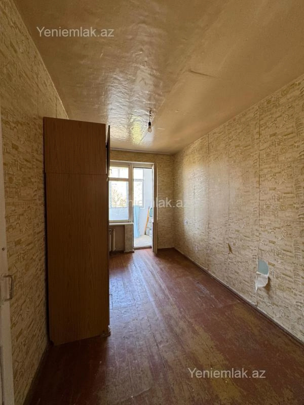 Satılır 3 otaqlı köhnə tikili 85 m²